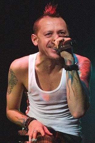 リンキンパークはベニントン死去で解散しない ライブは中止か調査 Inbigo