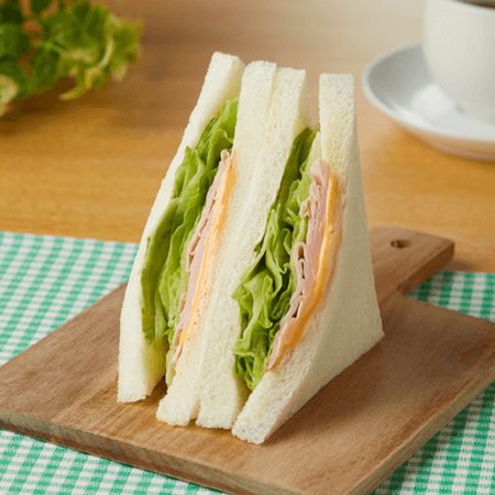 ファミマの低糖質パンおすすめ12選！コンビニで糖質制限・ロカボを気軽に実現